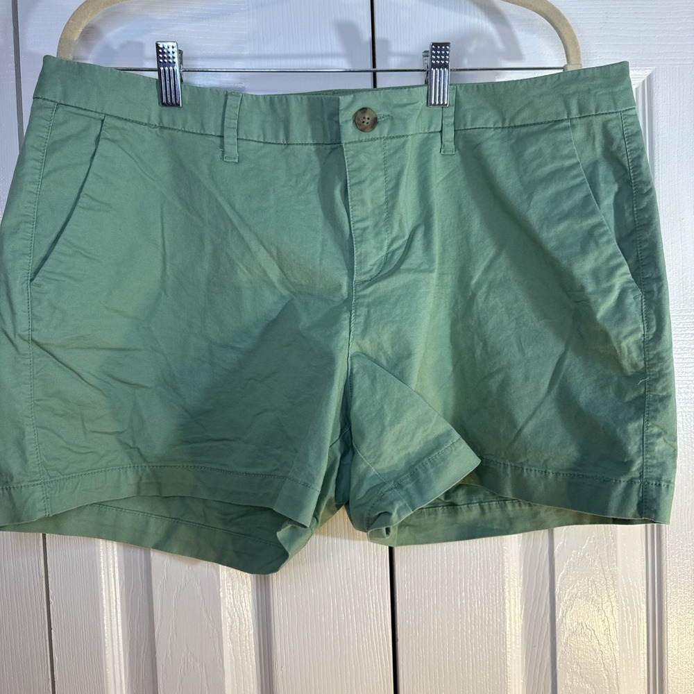 Old‎ Navy Women's Size 8 Green Mid Rise Stretch 5" Everyday Shorts